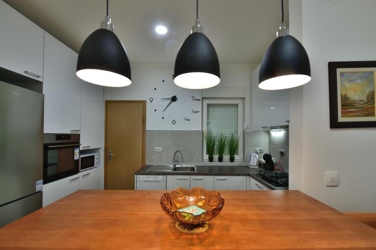 Apartman Miran オシエク エクステリア 写真